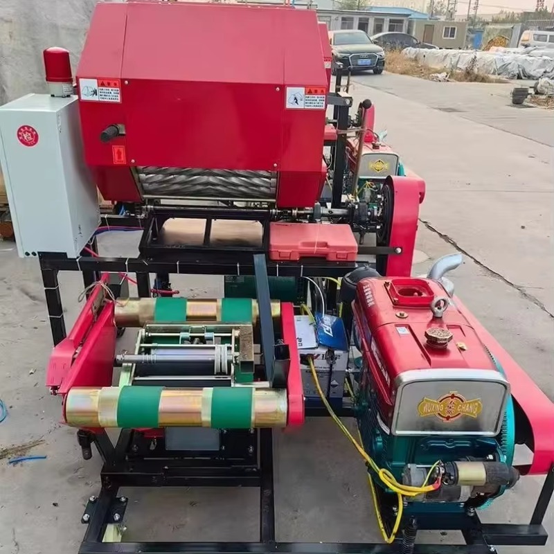 Silage Baler Machine - ماكينة تغليف ولف بالات القش الصغيرة